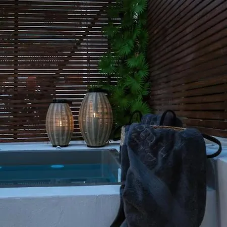 Perth Luxury Living, Athens Apartment Exterior photo