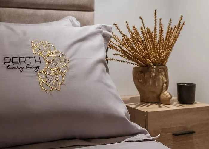 Perth Luxury Living, Athens