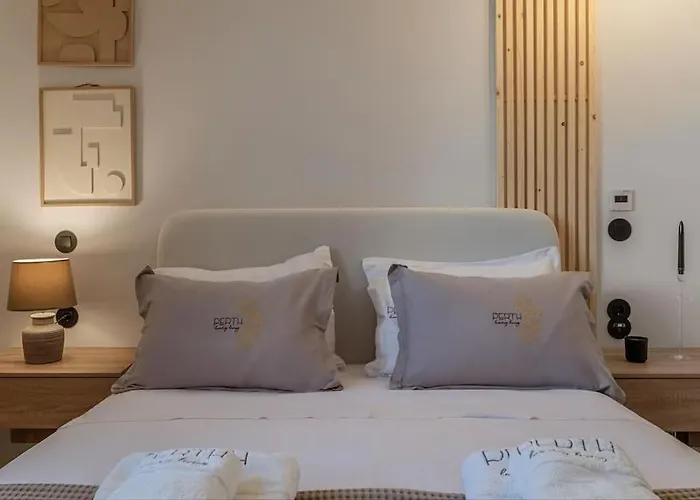 Perth Luxury Living, Athens