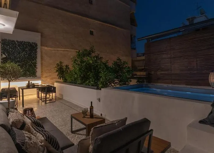 Perth Luxury Living, Athens